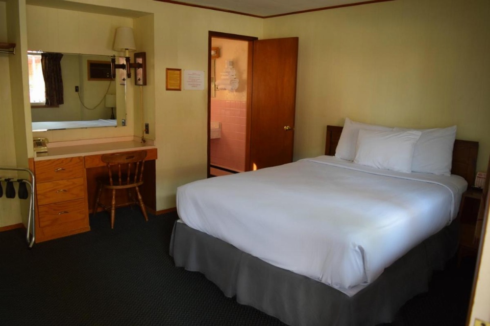 Queen Room