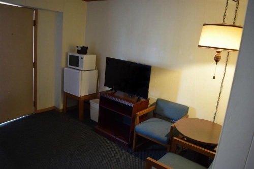 Mid-City Motel image 13